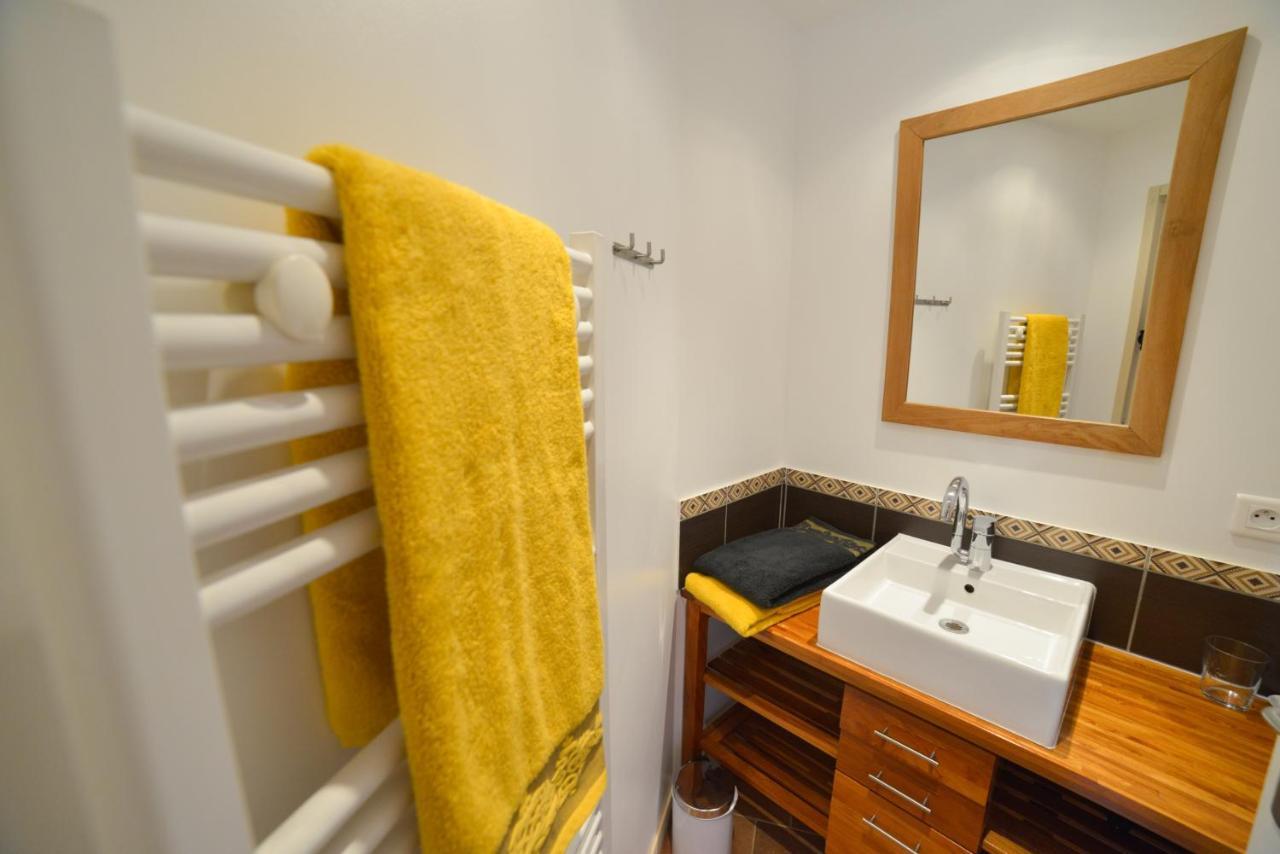 Les Caselles, Gite Et Maison D'Hotes Saint-Beauzely Kültér fotó