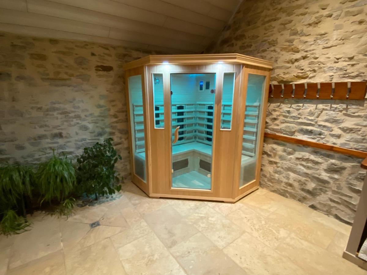 Les Caselles, Gite Et Maison D'Hotes Saint-Beauzely Kültér fotó