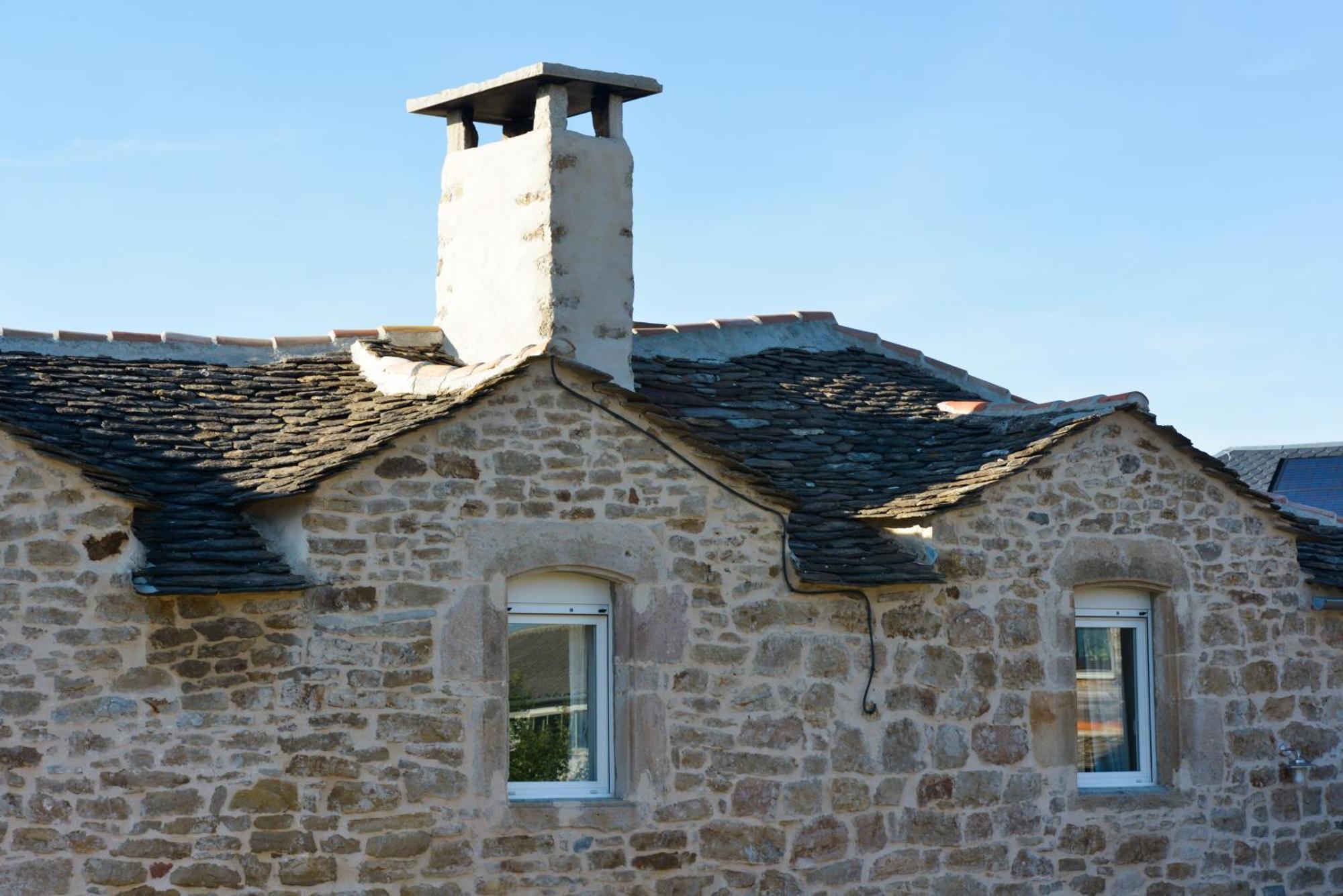 Les Caselles, Gite Et Maison D'Hotes Saint-Beauzely Kültér fotó