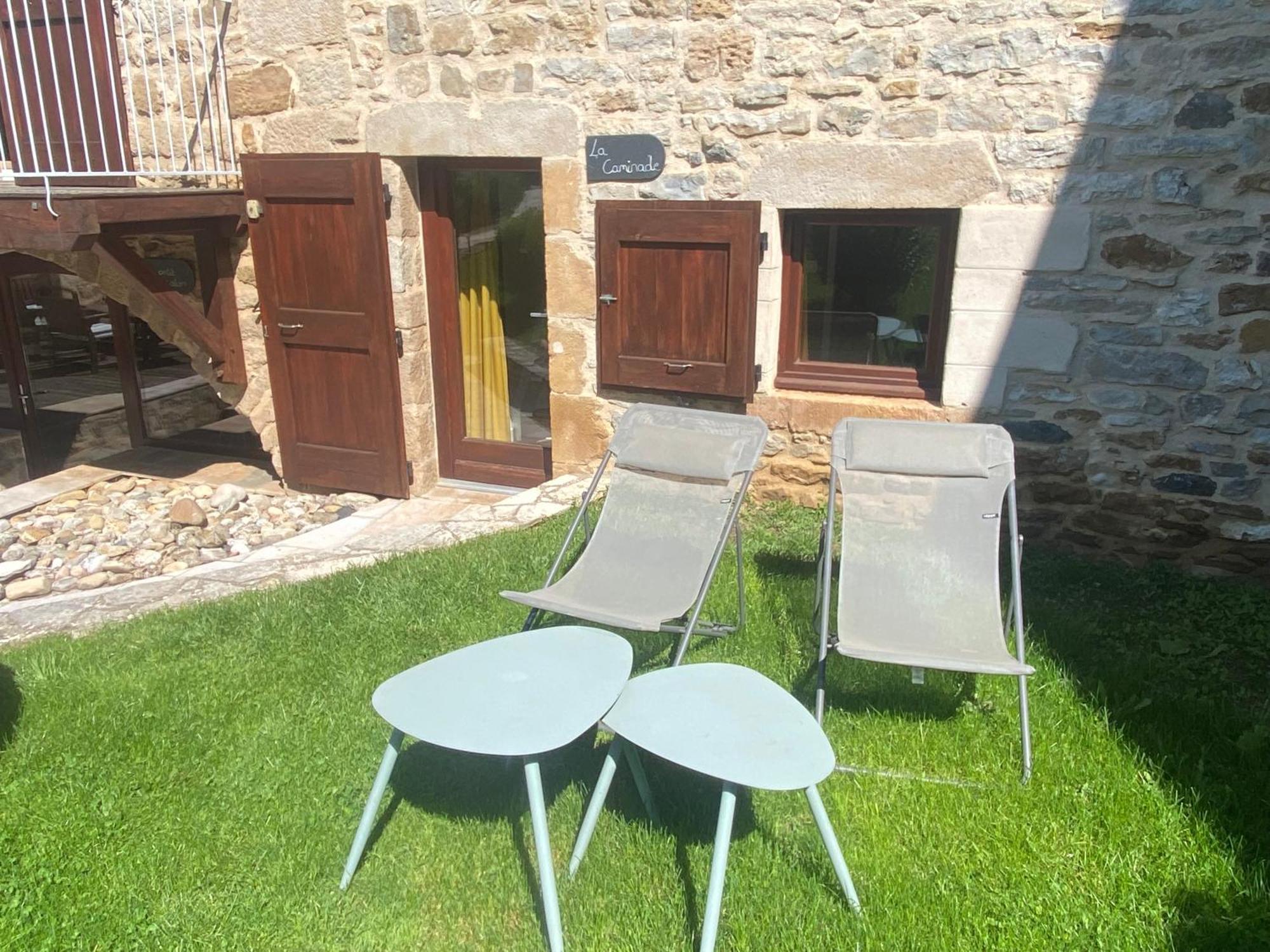 Les Caselles, Gite Et Maison D'Hotes Saint-Beauzely Kültér fotó