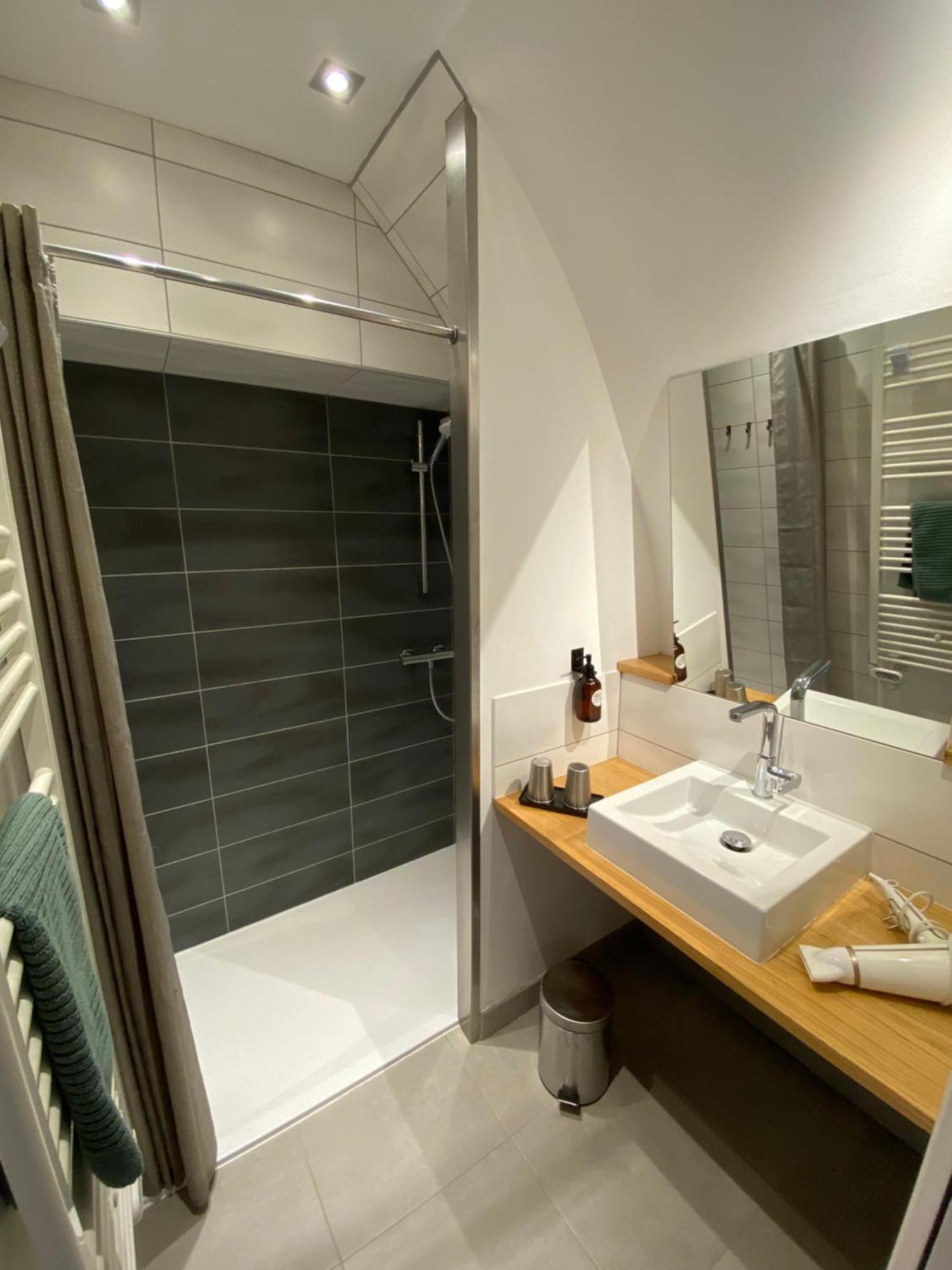 Les Caselles, Gite Et Maison D'Hotes Saint-Beauzely Kültér fotó