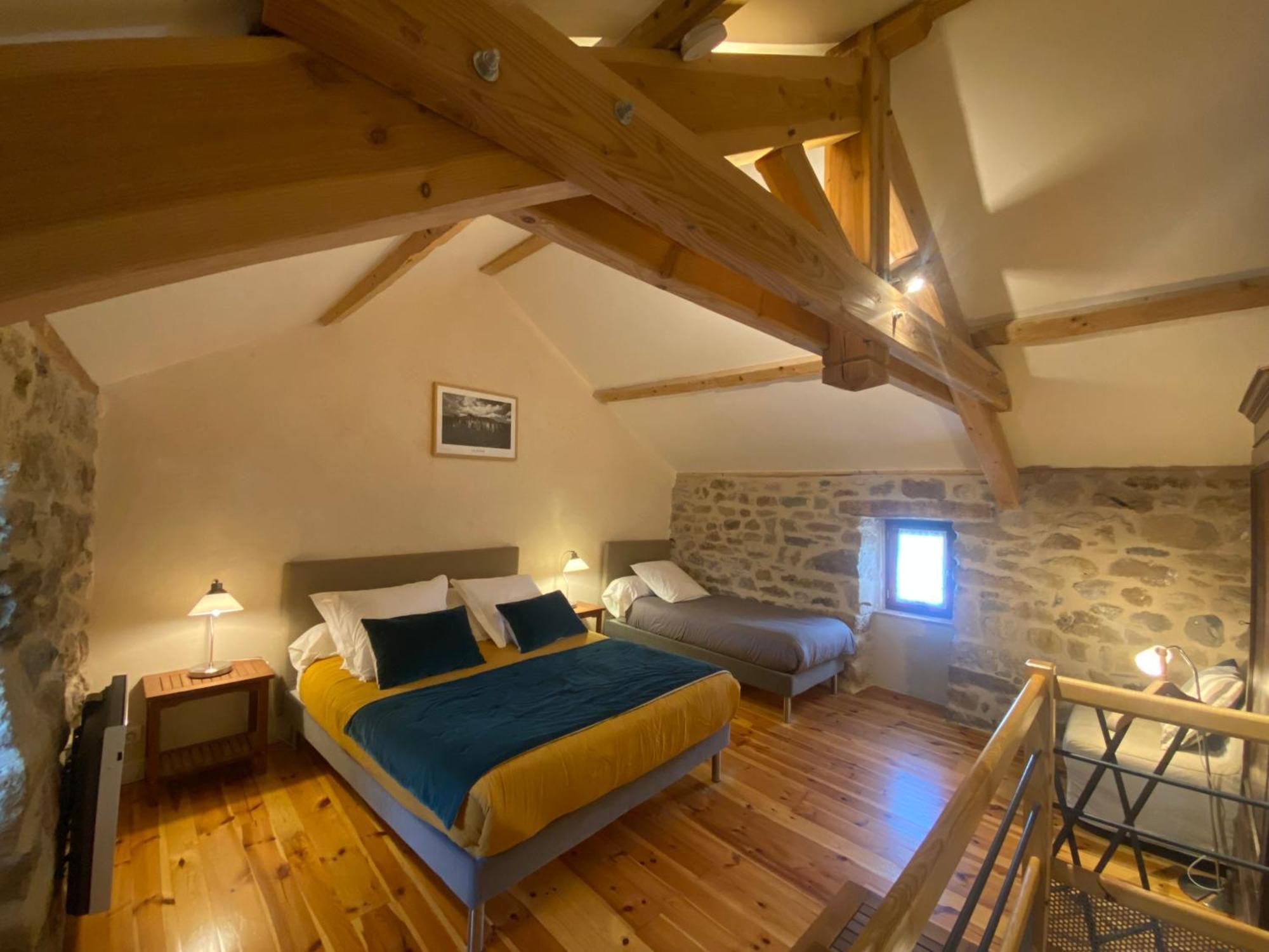 Les Caselles, Gite Et Maison D'Hotes Saint-Beauzely Kültér fotó