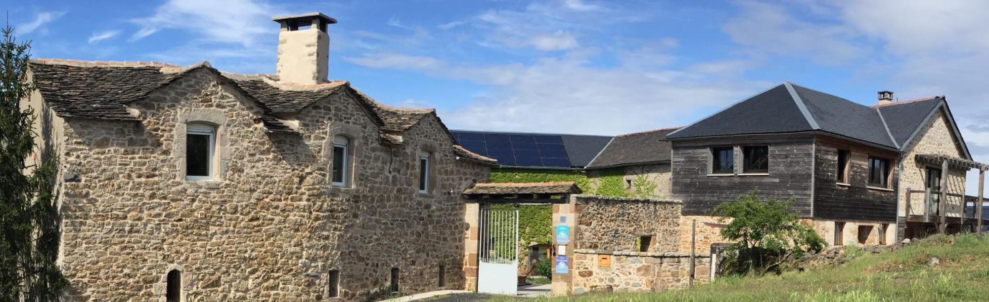 Les Caselles, Gite Et Maison D'Hotes Saint-Beauzely Kültér fotó